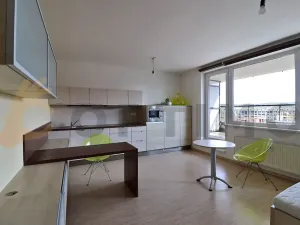 Pronájem bytu 1+kk, Praha - Vysočany, Pod Harfou, 34 m2