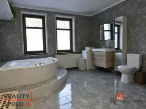 Prodej rodinného domu, Lučany nad Nisou, 250 m2