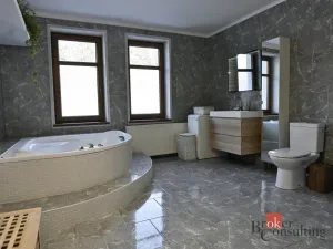 Prodej rodinného domu, Lučany nad Nisou, 250 m2