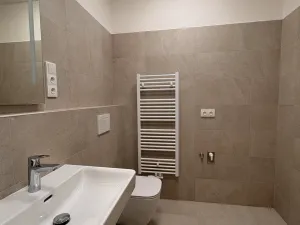 Pronájem bytu 2+kk, Praha, Plzeňská, 45 m2