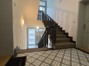 Pronájem bytu 2+kk, Praha, Plzeňská, 45 m2