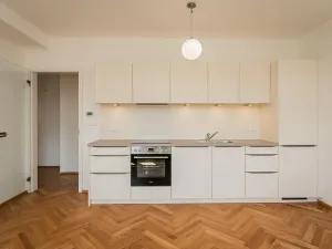 Pronájem bytu 2+kk, Praha - Žižkov, Seifertova, 41 m2