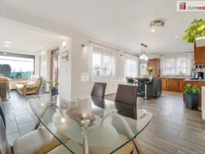 Prodej rodinného domu, Úvaly, 215 m2