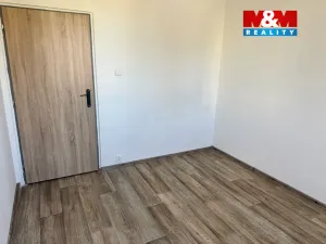 Prodej bytu 3+1, Rovná, 72 m2