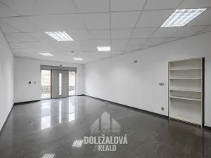 Pronájem kanceláře, Jihlava, Hybrálecká, 64 m2
