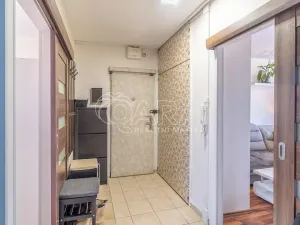 Prodej bytu 3+1, Praha - Střížkov, Rumburská, 55 m2