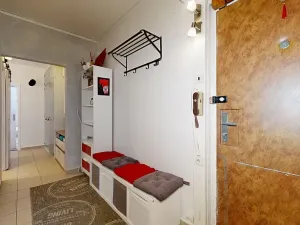 Prodej bytu 3+1, Praha - Hlubočepy, Lamačova, 63 m2