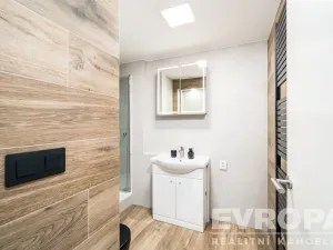 Prodej bytu 1+1, Jiřetín pod Bukovou, 41 m2