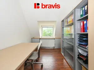 Pronájem skladu, Hradčany, Tišnovská, 1016 m2