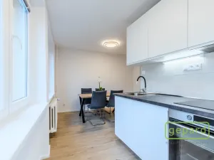 Pronájem bytu 3+1, Praha, Hrusická, 73 m2