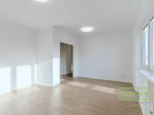 Pronájem bytu 3+1, Praha, Hrusická, 73 m2