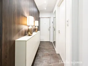 Pronájem bytu 3+kk, Praha - Žižkov, Jeseniova, 75 m2