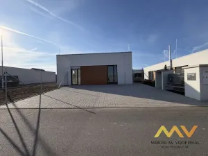 Pronájem rodinného domu, Hradec Králové - Svobodné Dvory, Milana Morávka, 121 m2