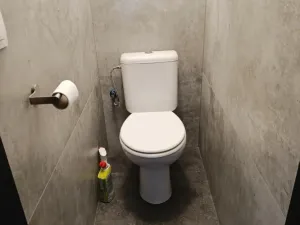 Pronájem skladu, Praha - Březiněves, Na hlavní, 1471 m2