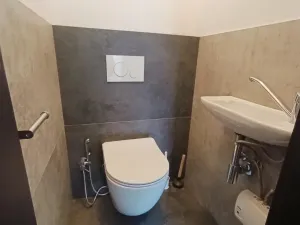 Pronájem skladu, Praha - Březiněves, Na hlavní, 1471 m2