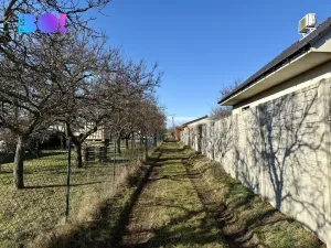 Prodej pozemku pro bydlení, Znojmo, 1809 m2