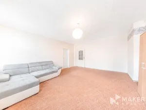 Prodej bytu 2+1, Karlovy Vary, Vítězná, 70 m2