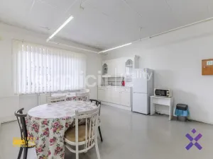 Prodej výrobních prostor, Zlín - Malenovice, třída 3. května, 3394 m2