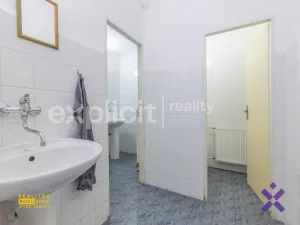 Prodej výrobních prostor, Zlín - Malenovice, třída 3. května, 3394 m2