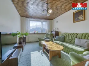 Prodej bytu 3+1, Žlutice, Pod Strání, 75 m2