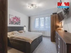 Prodej bytu 4+1, Klatovy - Klatovy III, Pod Hůrkou, 81 m2