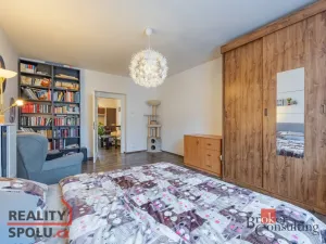 Prodej bytu 2+1, Hradec Králové, Okružní, 50 m2