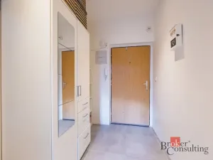 Prodej bytu 2+1, Hradec Králové, Okružní, 50 m2