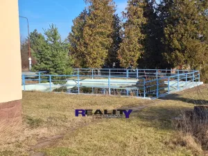 Pronájem kanceláře, Vroutek, Vidhostická, 1000 m2