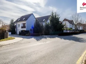 Prodej bytu 3+1, Nupaky, Slunečná, 75 m2