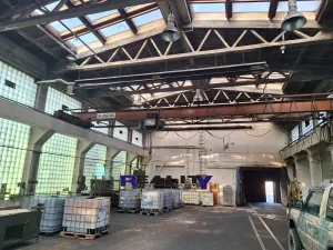 Pronájem výrobních prostor, Vroutek, Vidhostická, 1000 m2