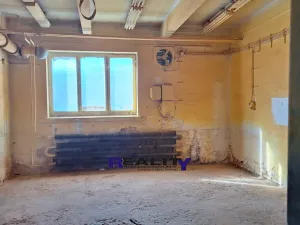 Pronájem výrobních prostor, Vroutek, Vidhostická, 1000 m2