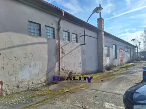 Pronájem výrobních prostor, Vroutek, Vidhostická, 1000 m2
