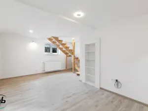 Prodej bytu 3+1, Bílovec, Radotínská, 78 m2