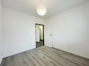 Pronájem bytu 3+kk, Kladno, Dlouhá, 75 m2