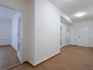 Pronájem bytu 2+1, Ostrava, Porubská, 60 m2