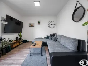 Prodej bytu 4+kk, Uhlířská Lhota, 73 m2