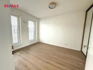 Pronájem bytu 2+kk, Kladno, Ke křížku, 51 m2