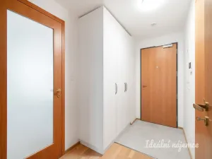 Pronájem bytu 2+kk, Praha - Smíchov, Vackové, 60 m2