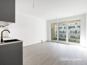 Pronájem bytu 1+kk, Praha - Hloubětín, Poděbradská, 32 m2