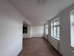 Pronájem bytu 1+kk, Praha - Střešovice, Na Petynce, 32 m2