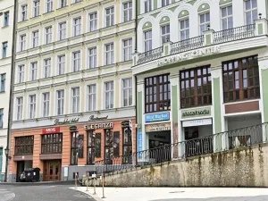 Prodej bytu 2+kk, Karlovy Vary, Divadelní náměstí, 65 m2