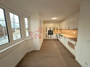 Prodej bytu 3+1, Praha - Kunratice, Hornomlýnská, 94 m2