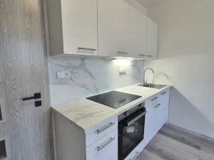 Pronájem bytu 2+kk, Milovice, Slepá, 51 m2