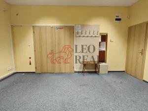 Pronájem kanceláře, Pečky, Chvalovická, 71 m2