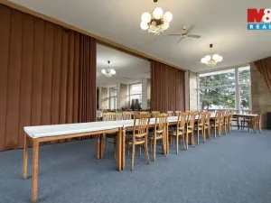Prodej restaurace, Olomouc - Neředín, Politických vězňů, 730 m2