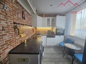 Prodej bytu 2+1, Chomutov, Holešická, 62 m2