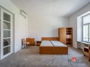 Prodej atypického bytu, Blansko, nám. Svobody, 309 m2