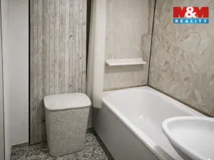 Pronájem bytu 1+1, Jirkov, Generála Svobody, 47 m2