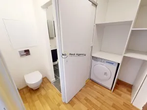 Pronájem bytu 1+kk, Praha - Zbraslav, Tunelářů, 30 m2