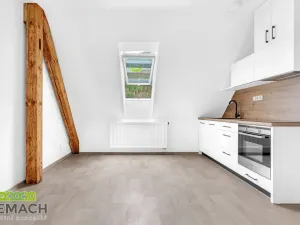 Pronájem bytu 1+kk, Uherské Hradiště, Sokolovská, 35 m2